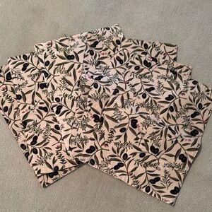 Floral Patterned Fabric Set kitchen placemats  total of 6